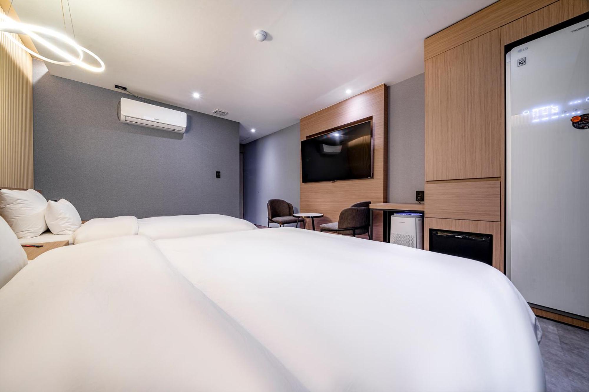 Urban Brown Hotel Chungju City Hall Exterior photo