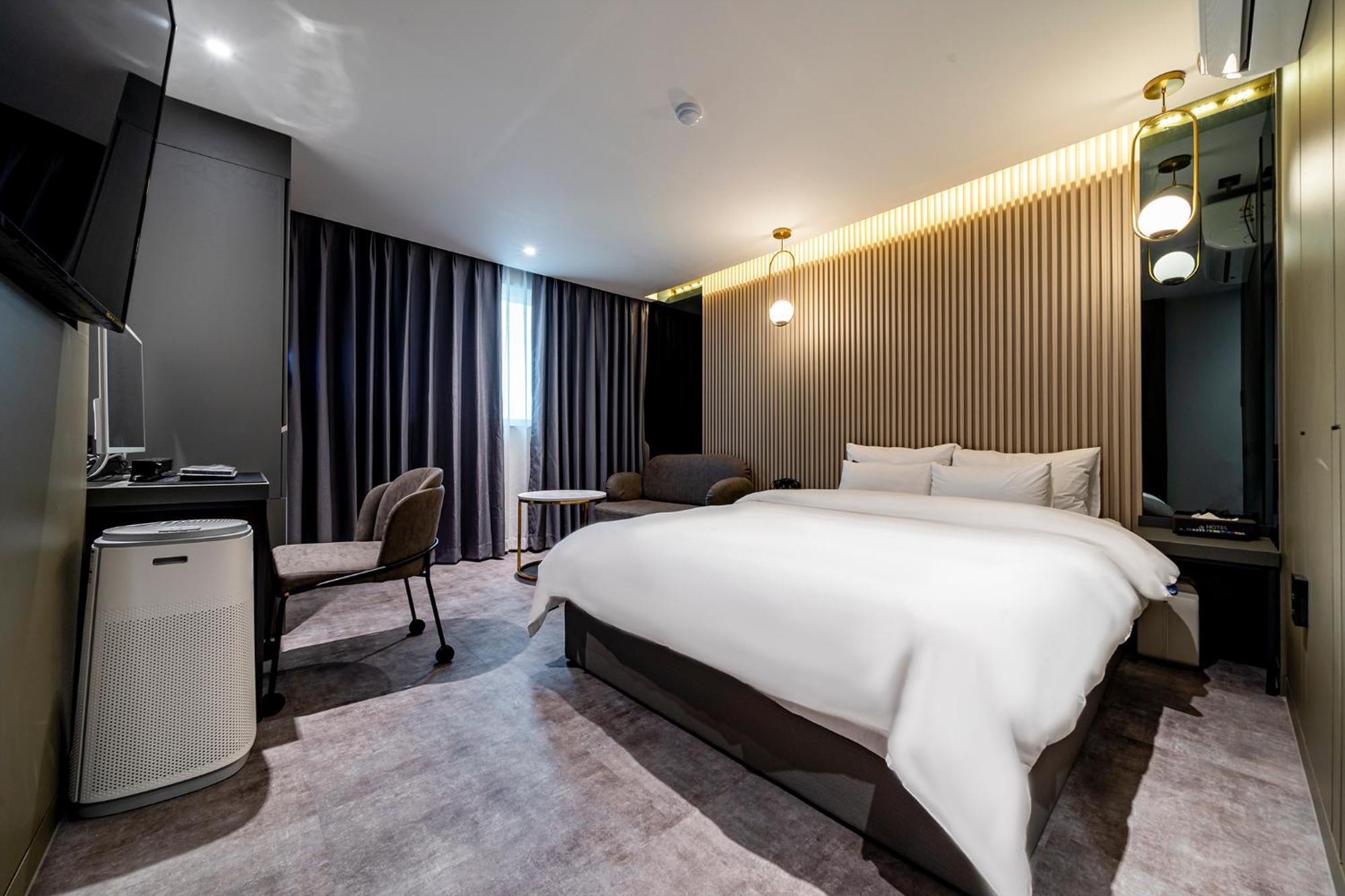 Urban Brown Hotel Chungju City Hall Exterior photo